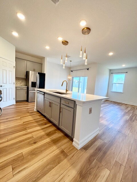 Building Photo - Now Leasing in Mascotte 4Bdrm 2Bath Open Concept – Don’t Miss This Home!