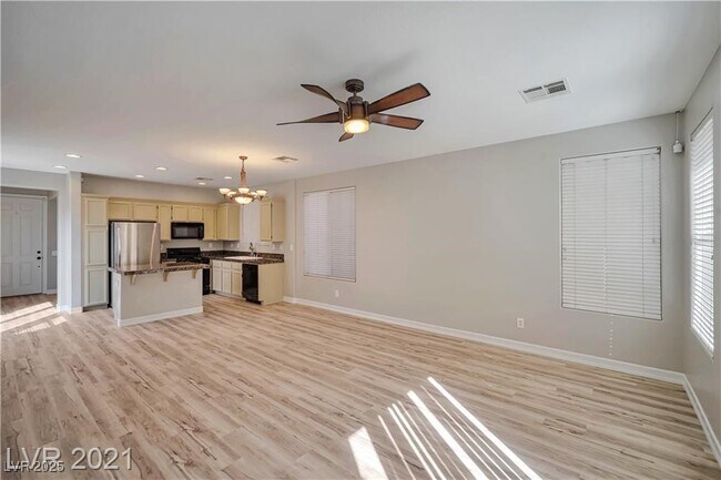 Building Photo - 10966 Positano St