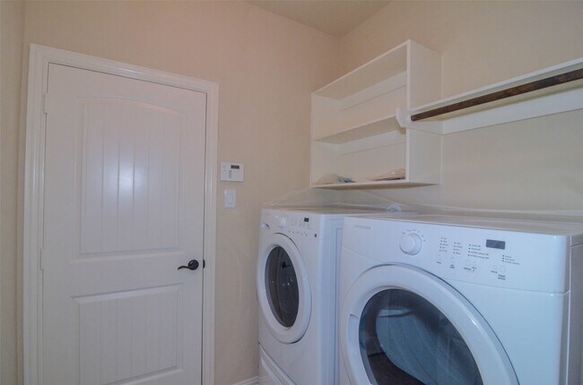 Building Photo - 18006 Westward Dale Dr