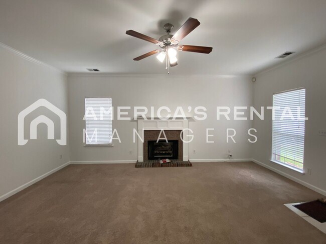 Building Photo - 5303 Cottage Ln