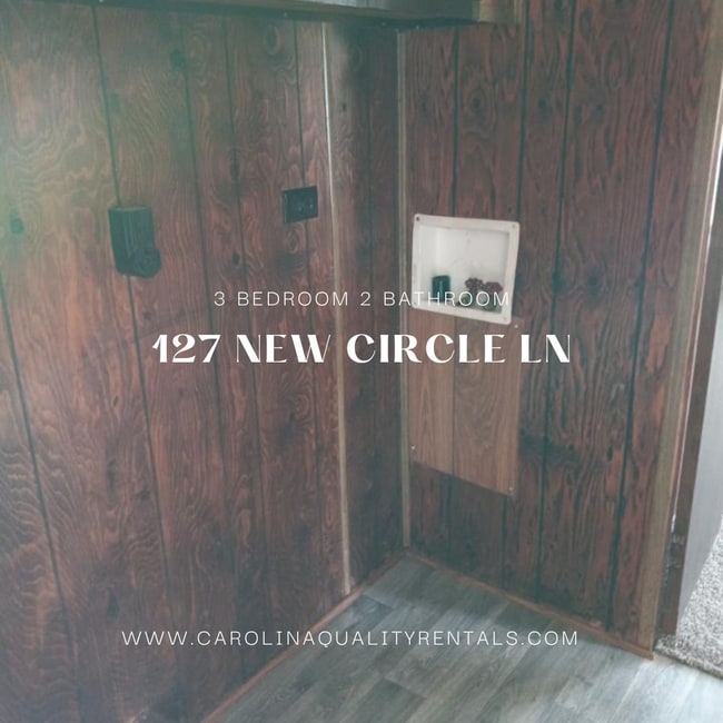 Building Photo - 3 bedroom 2 bath singlewide