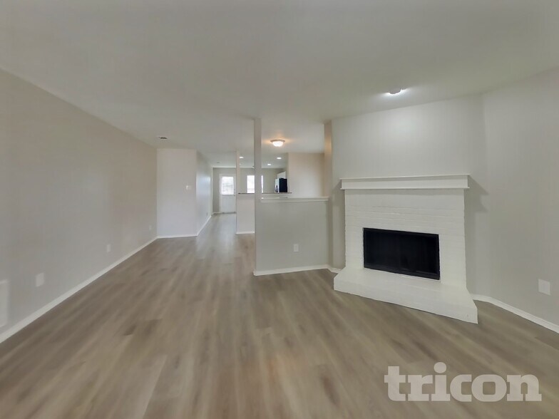 Building Photo - 50 Larkspur Dr