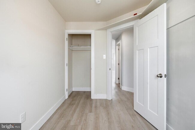 Building Photo - 651 N 33rd St