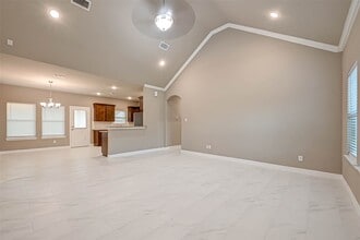 Building Photo - 421 N Amherst Dr