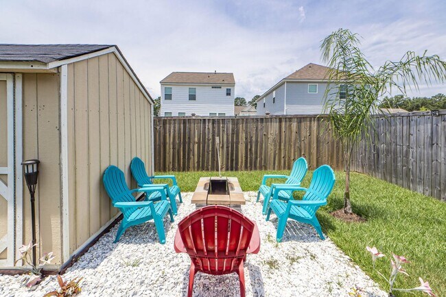 Building Photo - 4 Bedroom, 3 Bathroom home in Liberty Village - Goose Creek