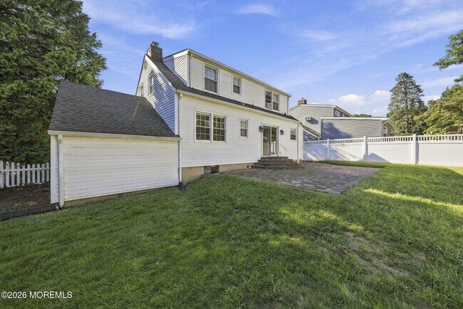 Building Photo - 43 Salem Ln