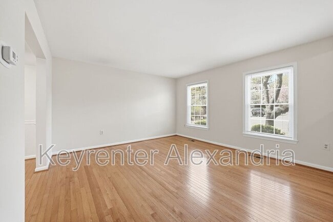Building Photo - 8239 Dr Craik Ct