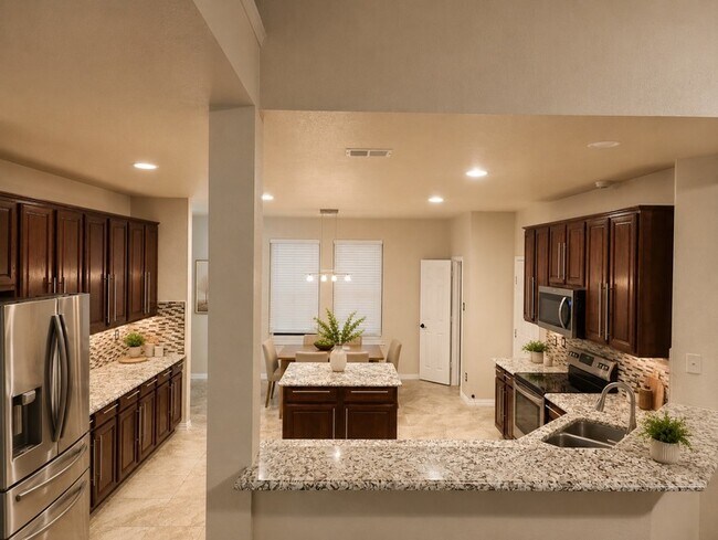 Building Photo - 1114 Hidden Creek Dr