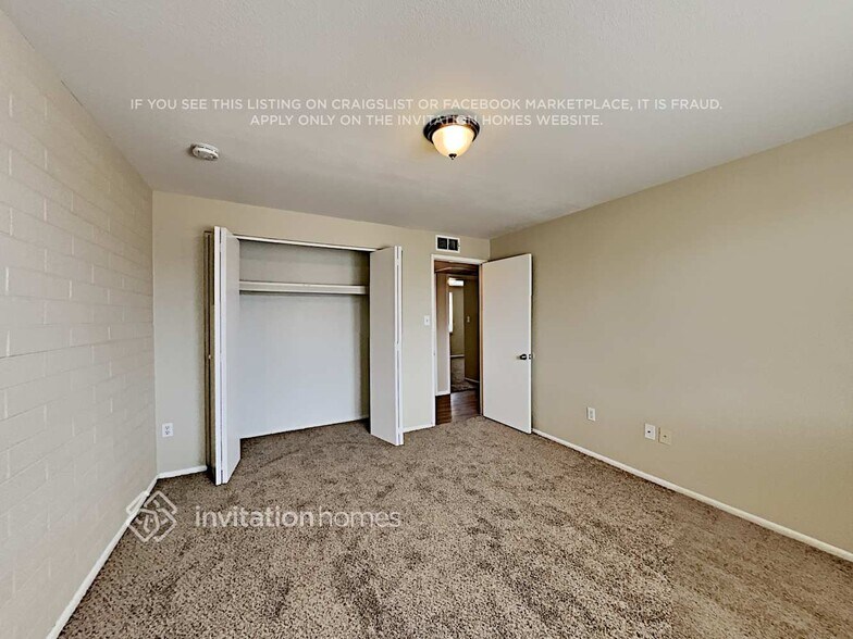 Building Photo - 7331 W Sells Dr