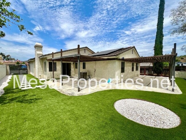 Building Photo - 24368 Darrin Dr