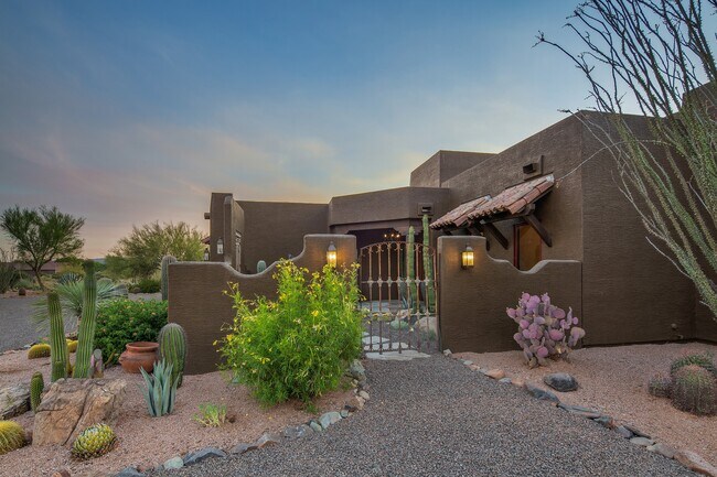 Building Photo - 6200 E Cielo Run N