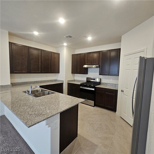 Building Photo - 3628 Vila Baleira Ln