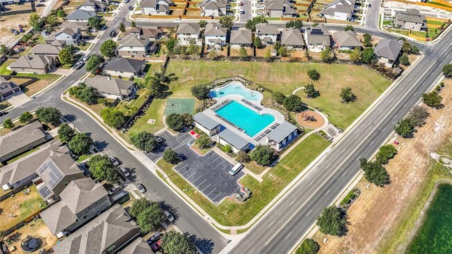 Building Photo - 412 Breccia Trl