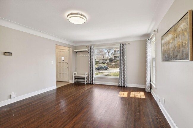 Building Photo - 5620 Humboldt Ave S