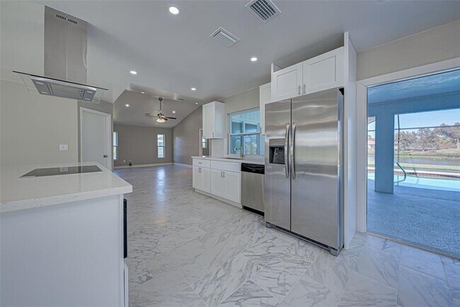 Building Photo - 7379 Snow Dr