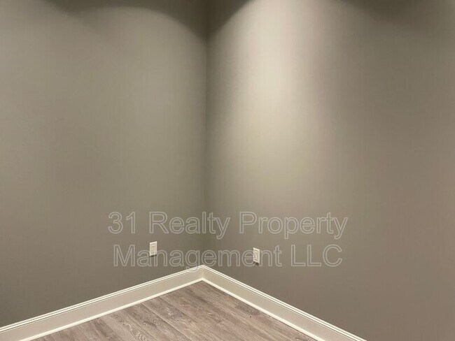 Building Photo - 1211 Caroline St