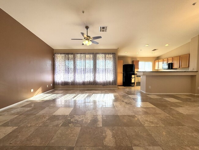 Building Photo - 2 BEDROOM PLUS OFFICE/DEN IN MCDOWELL MTN ...