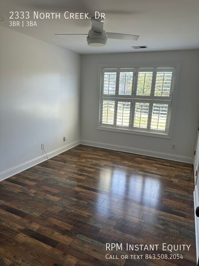 Building Photo - 2333 North Creek. Dr-