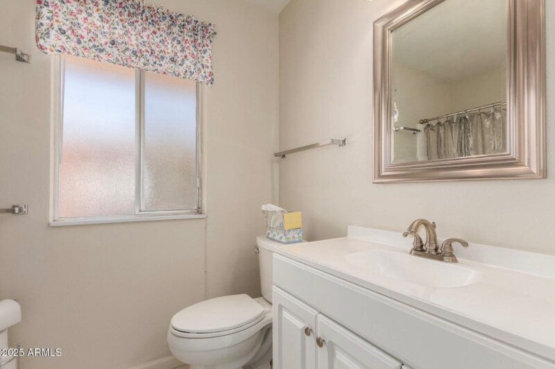 Building Photo - 10325 W Cameo Dr