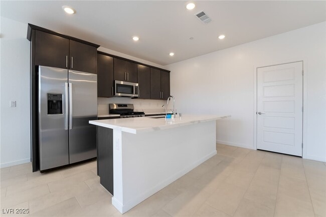 Building Photo - 1049 Strada Tortona