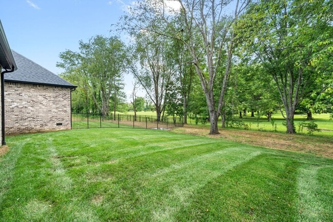 Building Photo - Pet Friendly in Sango!