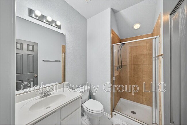 Building Photo - 140 Clapboard Run