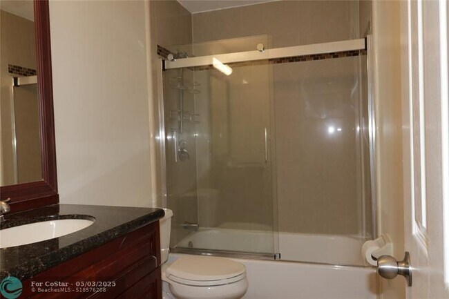 Building Photo - 3336 Quail Close