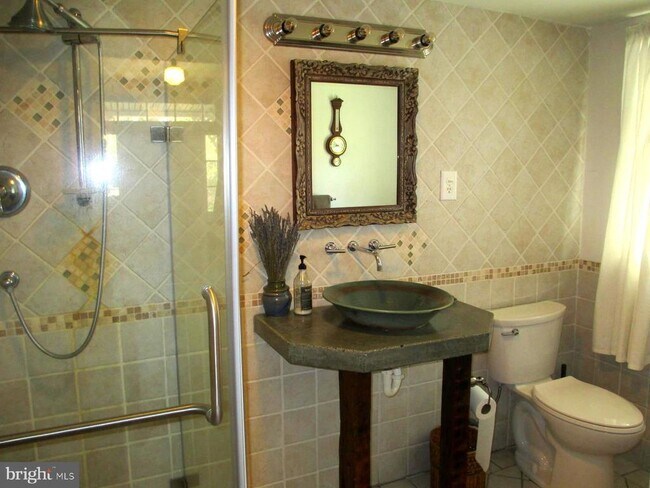 Building Photo - 8355 Broad Neck Rd