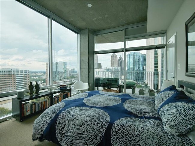 Building Photo - 943 Peachtree St NE