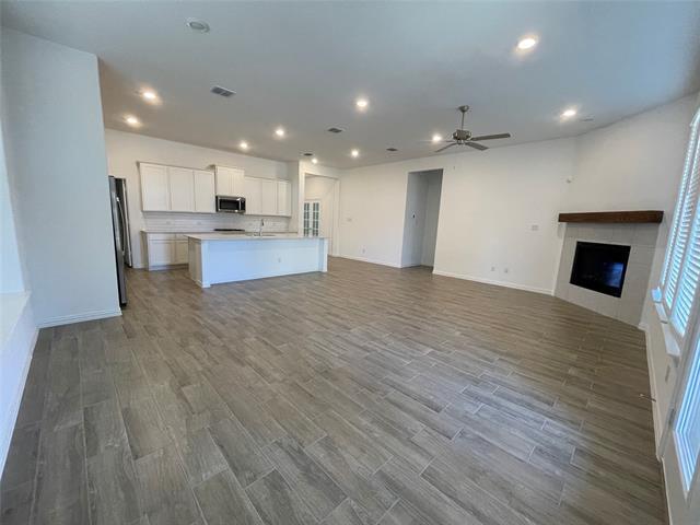 Building Photo - 1112 Sassafras Dr