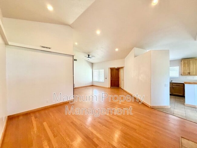 Building Photo - 22988 Joaquin Ridge Dr