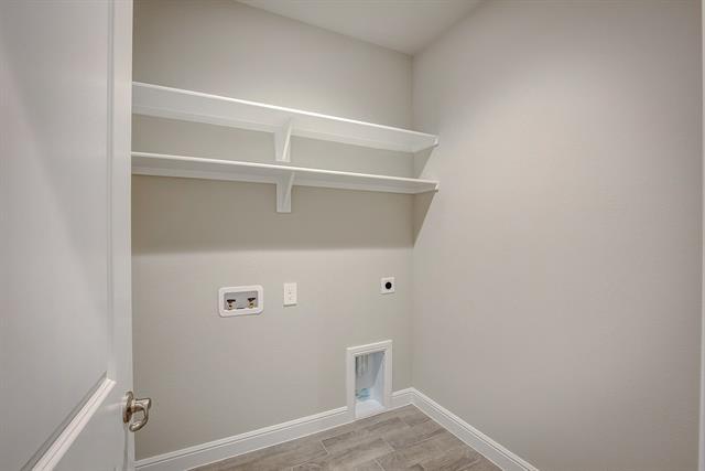 Building Photo - 2213 Dyre Dr