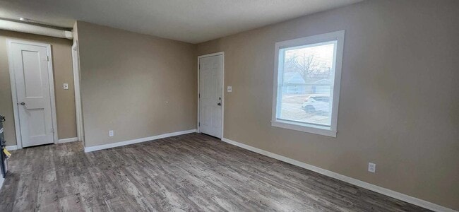 Building Photo - Spacious Home for rent!