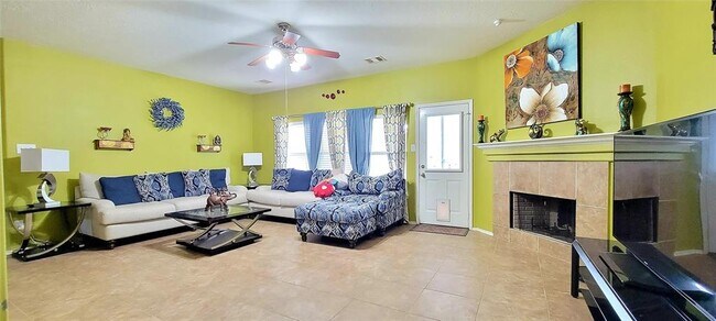 Building Photo - 17227 Bedford Pass Dr