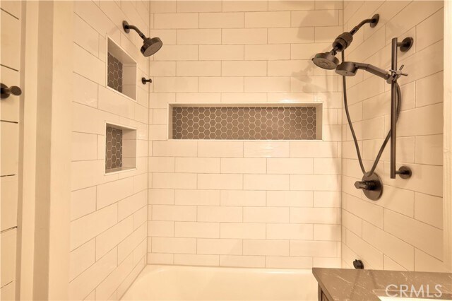 Building Photo - 247 E Hurst St