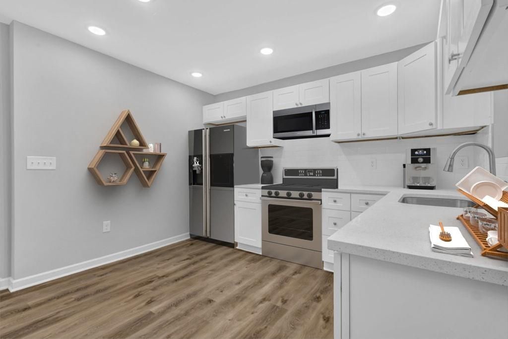 Building Photo - 1080 Westmont Rd SW