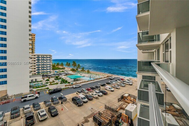 Building Photo - 3180 S Ocean Dr