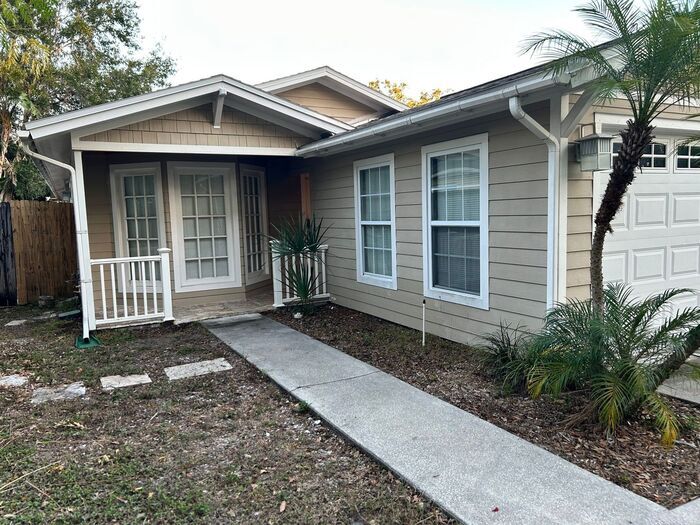 Building Photo - 404 Belmont St