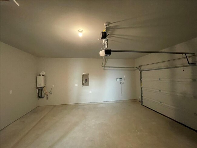 Building Photo - 991 Redinger Ridge Dr