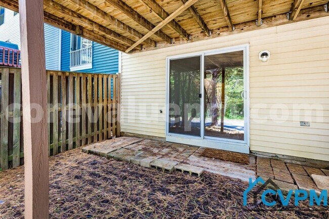 Building Photo - 1406 Point O Woods Ct