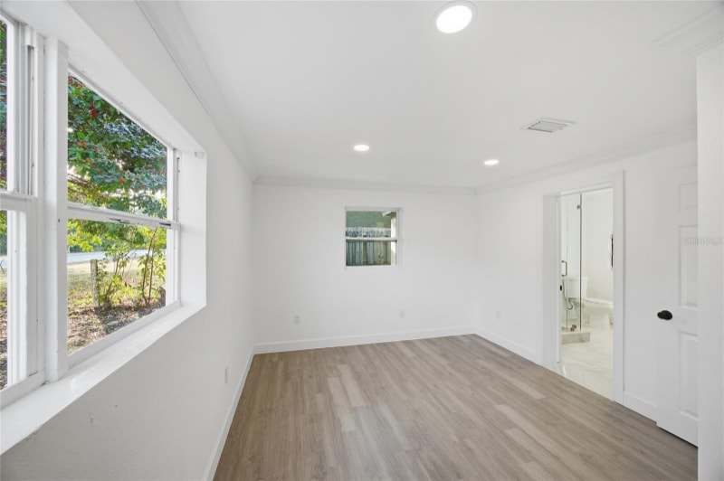 Building Photo - 1908 Macomber Ave