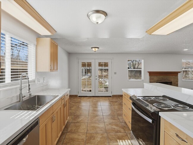 Building Photo - Upgraded Sparks Home