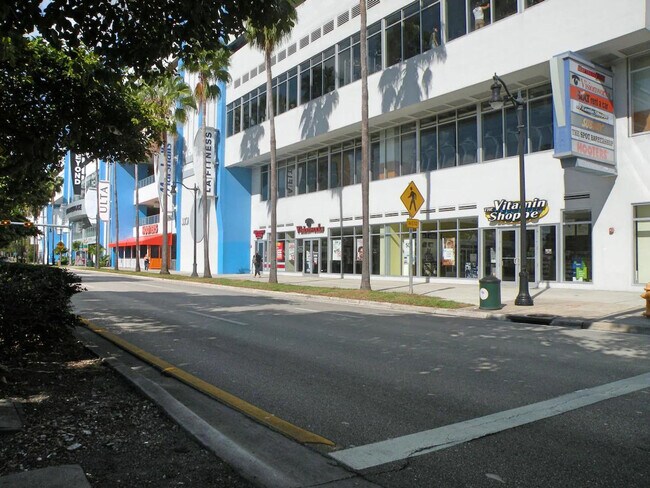 Building Photo - 3256 SW 22nd Terrace