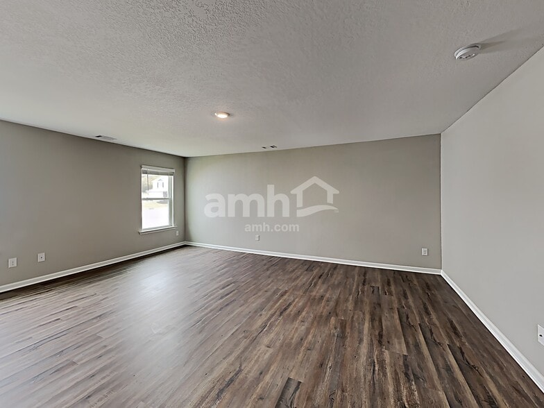 Building Photo - 129 Oliver Dr