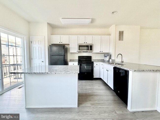 Building Photo - 43 Tyndall Trl