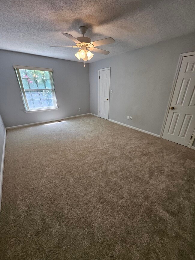 Building Photo - 3377 Tansey Ct
