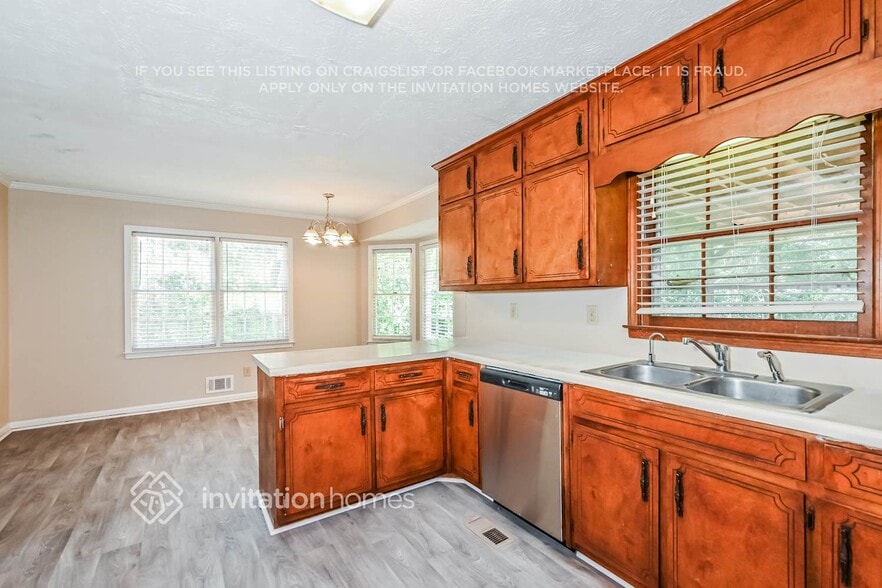 Building Photo - 3242 Skyland Glen Ct