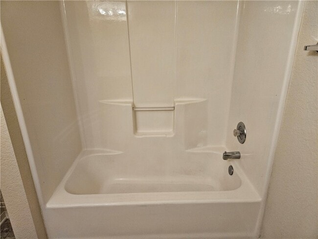 Building Photo - 813 Gemstone Ave