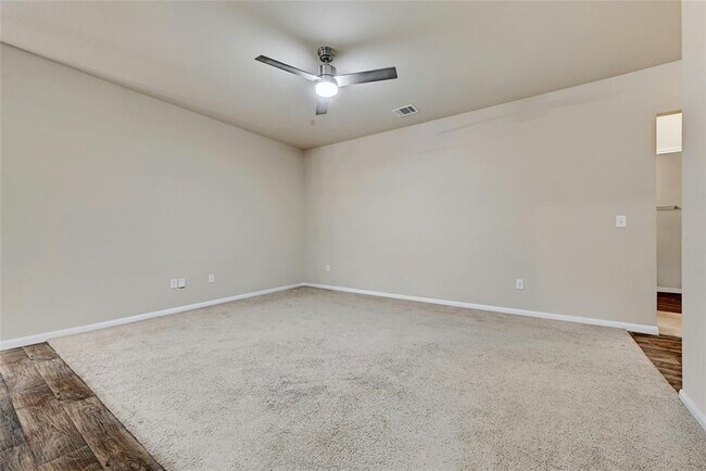 Building Photo - 6301 Wideleaf Dr