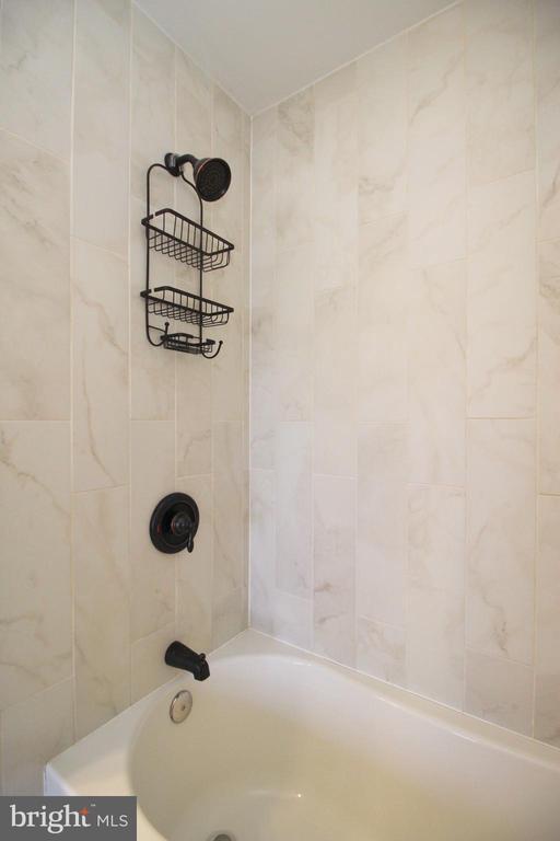 Building Photo - 7831 Gum Springs Village Dr